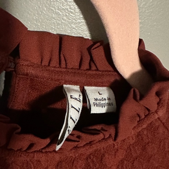 Elle Ruffled Textured Top in Rust - Picture 4 of 14